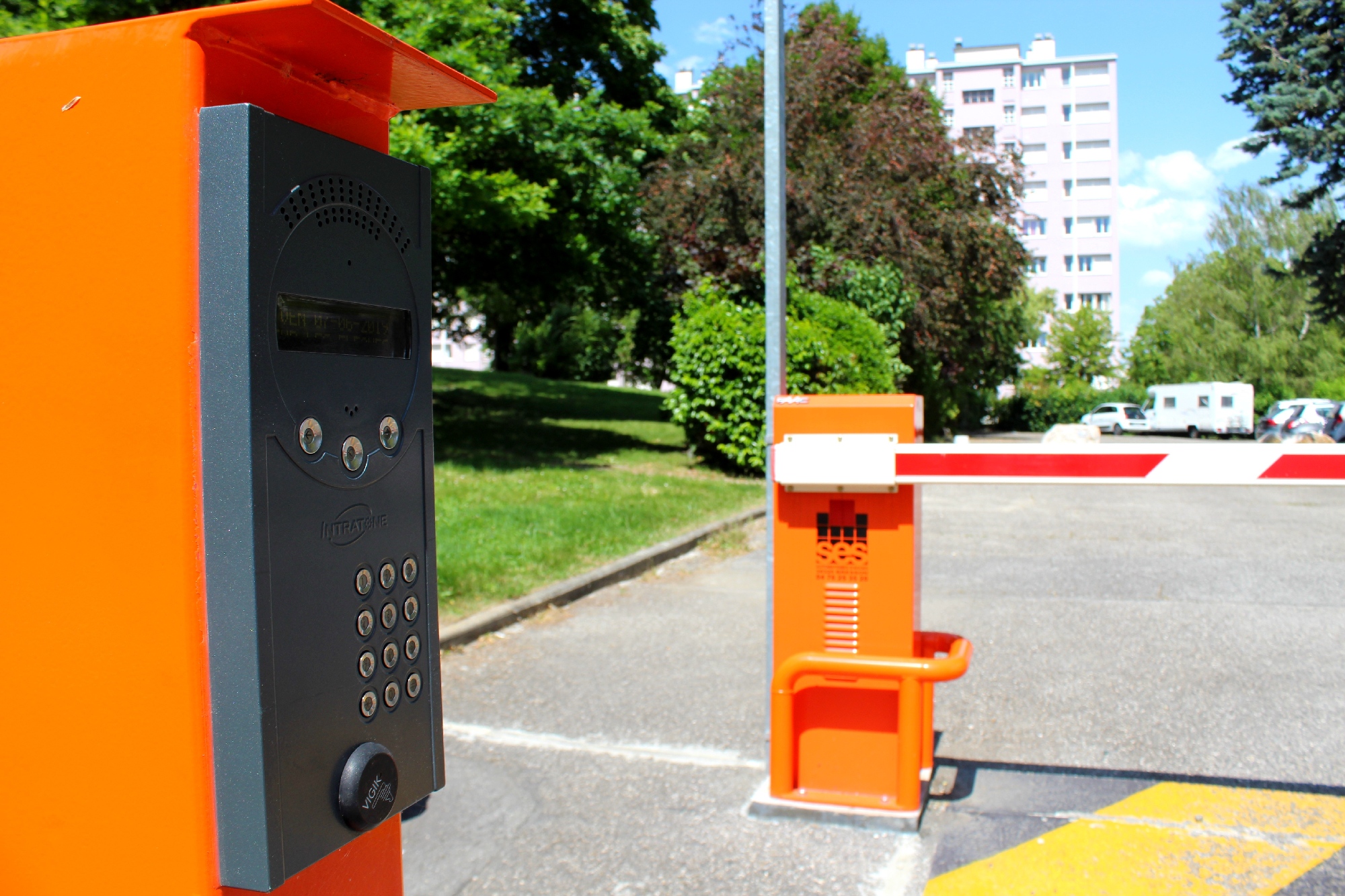 Barrière avec digicode